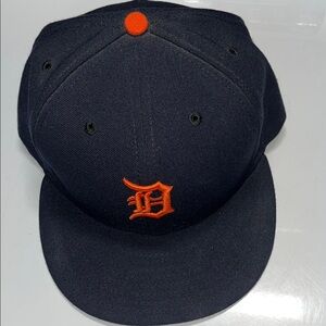 Detroit Tigers New Era Authentic Collection On-Field Road 59FIFTY Fitted Hat.